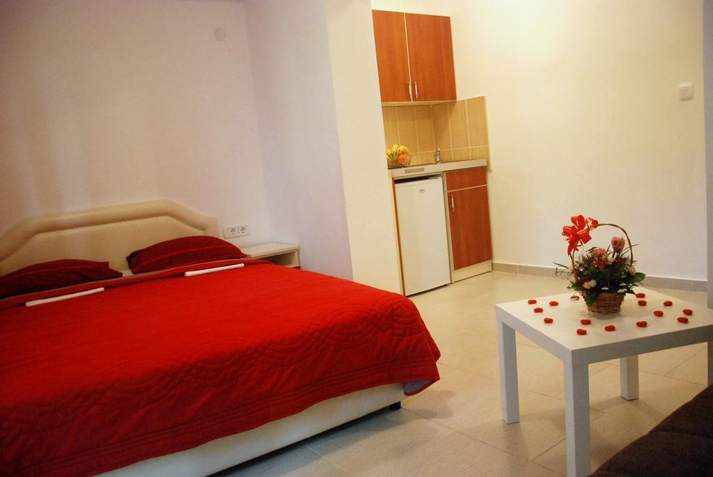Apartmani Bonik 布德瓦 客房 照片